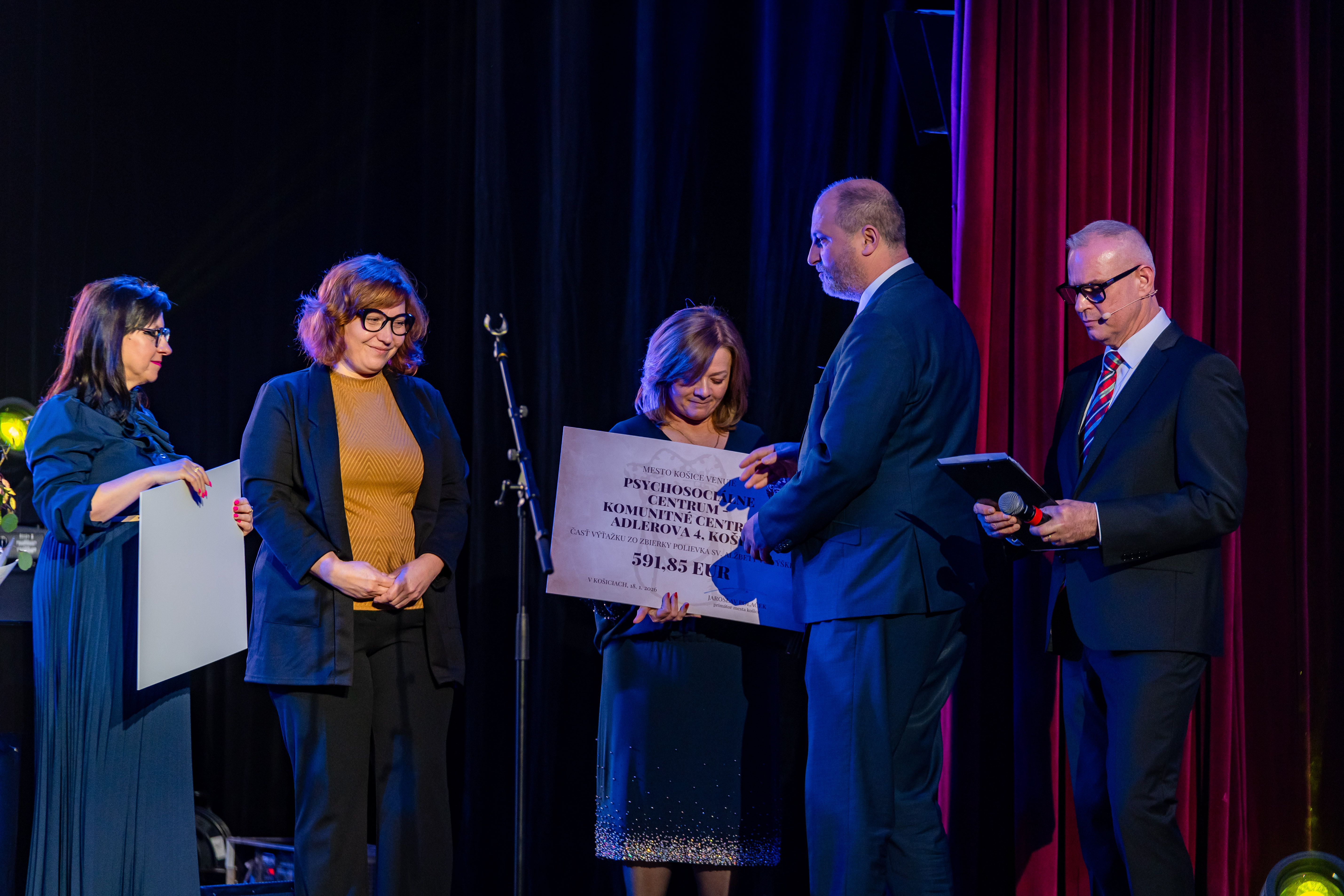 NOVOROCNY KONCERT KOSICKA ROZPRAVKOVA POSTA-16